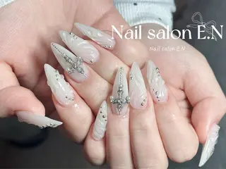 ネイル E.N🦋 長さ出し/持ち込みのネイルデザイン