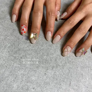 ネイル BONHEUR Annaのネイルデザイン