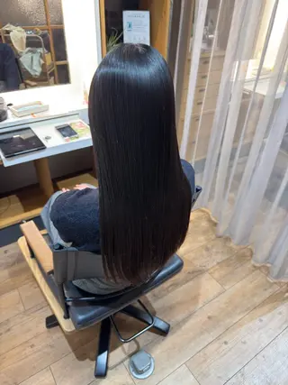 セミロング afloatkobe所属・美髪/髪質改善 川口凌弥のヘアスタイル