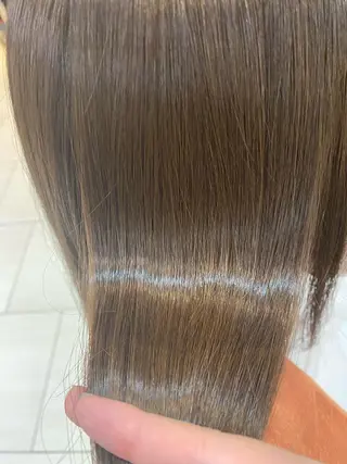 セミロング あやめ【顔まわり/レ イヤー/柔らかカラ】のヘアスタイル