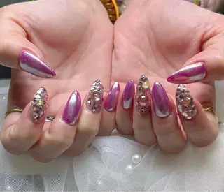 ネイル NiNa ビューティーサロン所属・Ni Naのネイルデザイン