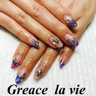 ロング カラー パーマ ヘアアレンジ キッズ ネイル マツエク・マツパ Greace la vie所属・Greace  la vieのネイルデザイン