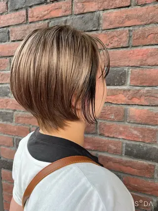 ショート 高橋 春菜のヘアスタイル