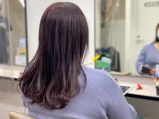 セミロング カラー louwe 武藤幸世のヘアスタイル