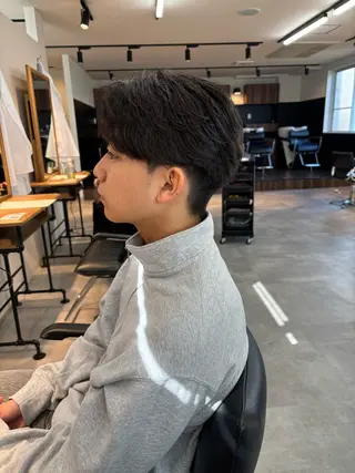 パーマ メンズ フェザーパーマ/韓国 /メンズカット/保立のヘアスタイル