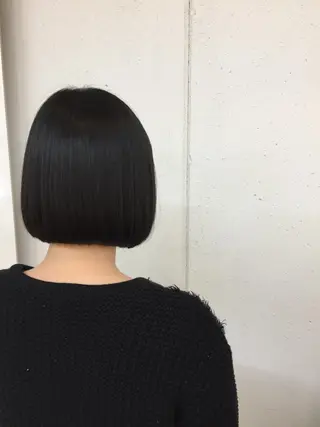 ミディアム アルファ シェリのヘアスタイル
