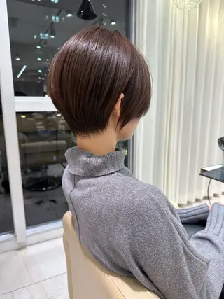 ショート ショート/レイヤー/ 山見陽のヘアスタイル