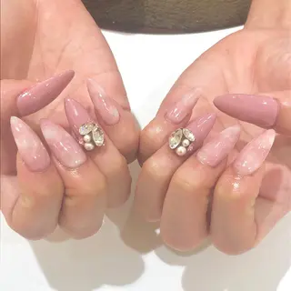 ネイル 矢崎 千春のネイルデザイン