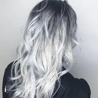 ミディアム カラー AMI Hair  supply所属・髪質改善カラー 韓国風レイヤーのヘアスタイル