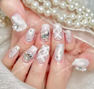 ネイル Momo 🤍のネイルデザイン