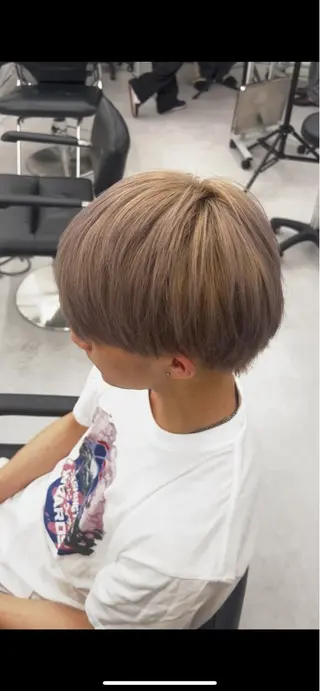 カラー メンズ 💋ホワイトメッシュ /パーマ/メンズ💋のヘアスタイル