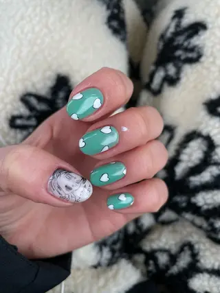 ネイル 岩山 直子のネイルデザイン