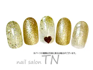 ネイル 矢川 まどかのネイルデザイン