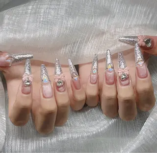 ネイル Lee Nailsのネイルデザイン