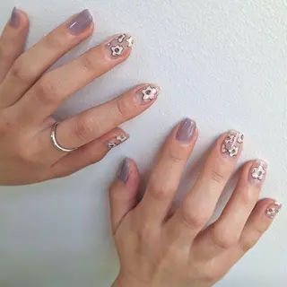 ネイル nailstudio eviz新宿店のネイルデザイン