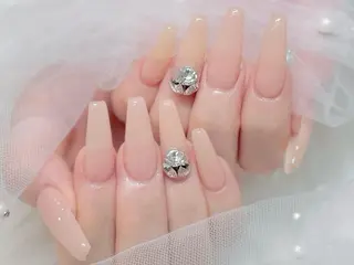 ネイル 𝘉𝘢𝘣𝘦𝘭 𝘜𝘮𝘪のネイルデザイン