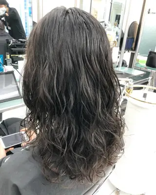 ロング 平田 勘吉のヘアスタイル