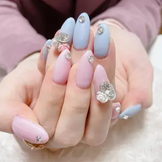 ネイル The Best Beauty受付担当のヘアスタイル