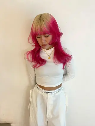 セミロング ハイトーンカラー 🌙Mina🌙のヘアスタイル