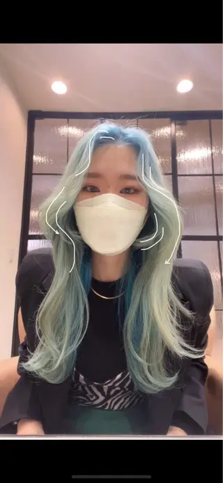 ロング カラー 韓国🇰🇷透明感 ERIのヘアスタイル