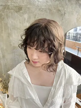 ミディアム カラー Noele hair atelier(ノエルヘアアトリエ)所属・北上ゆい/個性派/ ナチュラルアレンジのヘアスタイル