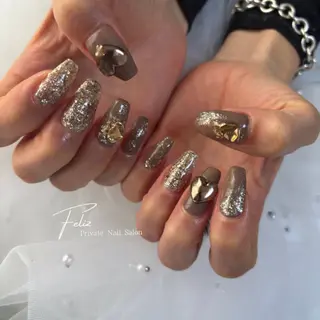 ネイル Feliz所属・Feliz 楽しいネイルサロンのネイルデザイン