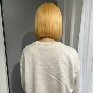 ショート ハイトーン/ボブ /HBL/AYUNAのヘアスタイル