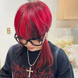 ショート カラー ORIKA 美容室のヘアスタイル