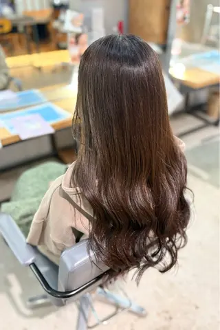 ロング カラー 菊地 紗矢のヘアスタイル