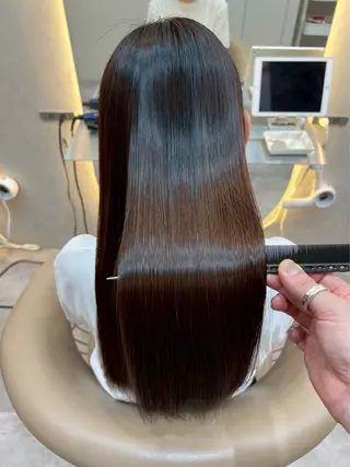 ロング Hello by Sea所属・髪質改善/縮毛矯正 /レイヤー/宮崎直弥のヘアスタイル