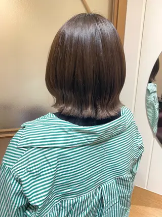 ショート カラー 石毛 ひかるのヘアスタイル