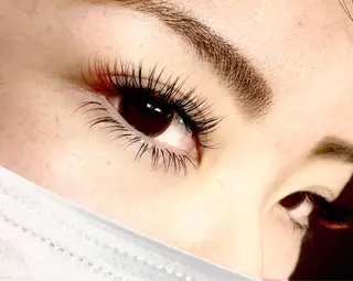 マツエク・マツパ まつげと眉毛の専門店 MeriSPAのマツエク・マツパデザイン