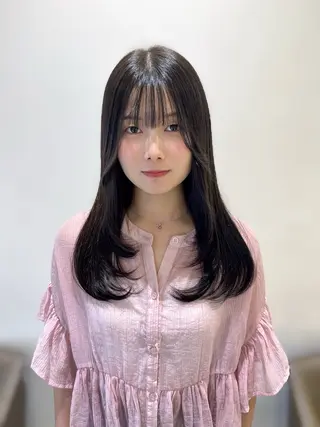 ロング 透明感カラー/レイヤ ー/縮毛/暗髪/銀座のヘアスタイル