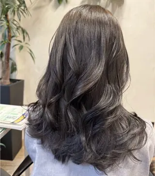 ロング カラー 高部 仁斗のヘアスタイル