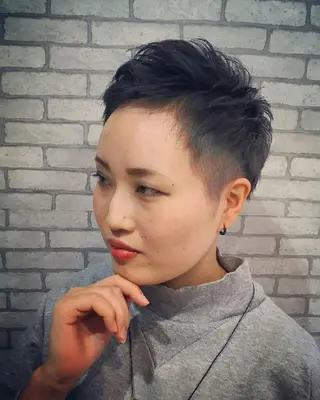 ショート 鈴木 じゅんやのヘアスタイル