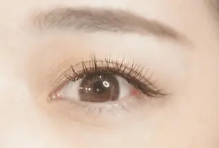 マツエク・マツパ 💜bora .のネイルデザイン