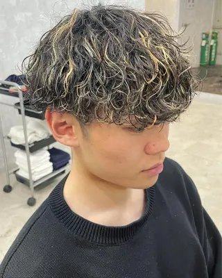 ショート パーマ Beginning所属・仲岡 里海のヘアスタイル