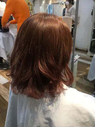 ミディアム 角床直哉 カラーカットNO 1のヘアスタイル