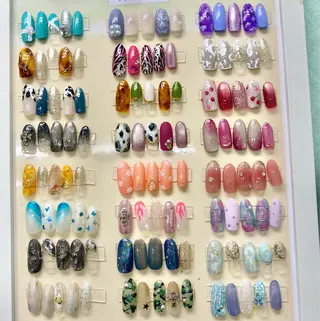 ネイル レイジー スワンのネイルデザイン