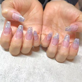 ネイル 信太 由貴子のネイルデザイン