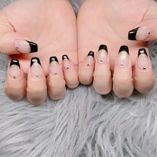 ネイル 個室ネイルサロンDolly  Girl〜ドーリーガール〜所属・DollyGirl KYOKOのネイルデザイン