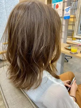 カラー 透明感のあるカラーが 得意／長谷川 健太のヘアスタイル