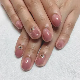 ネイル THECOLORS所属・近貞 莉奈のネイルデザイン