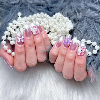 ネイル 🎀まゆ 🪽🐾のネイルデザイン