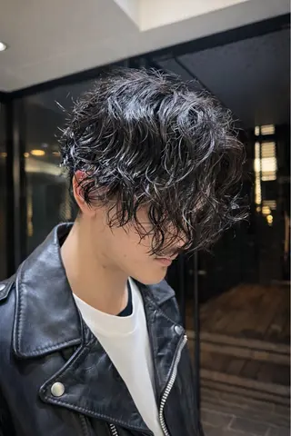 ミディアム パーマ メンズ メンズパーマ 岩成健志郎のヘアスタイル