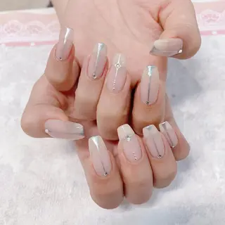 ネイル バニーアイズ　ネイル ニューオータニ博多店のネイルデザイン