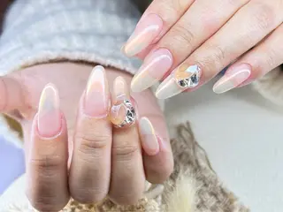 ネイル AngelChris ビューティーサロンのネイルデザイン