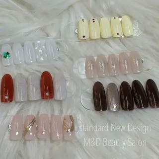 ネイル M&D Beauty Salon 銀座店所属・M&D銀座 AYAのネイルデザイン