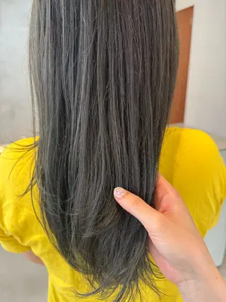 カラー kage Nanamiのヘアスタイル