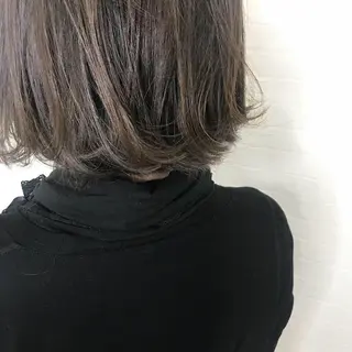 カラー オリーブ/アッシュ やわらか透明感カラーのヘアスタイル